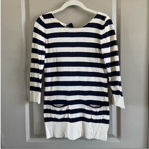 LOFT navy and cream 3/4 length sleeve sweater. Worn once.
